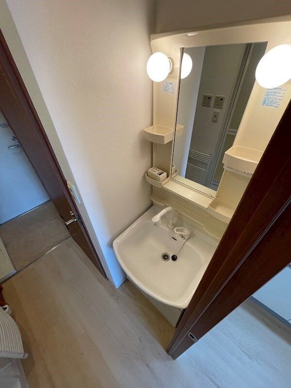 フローライト蛍池の物件内観写真