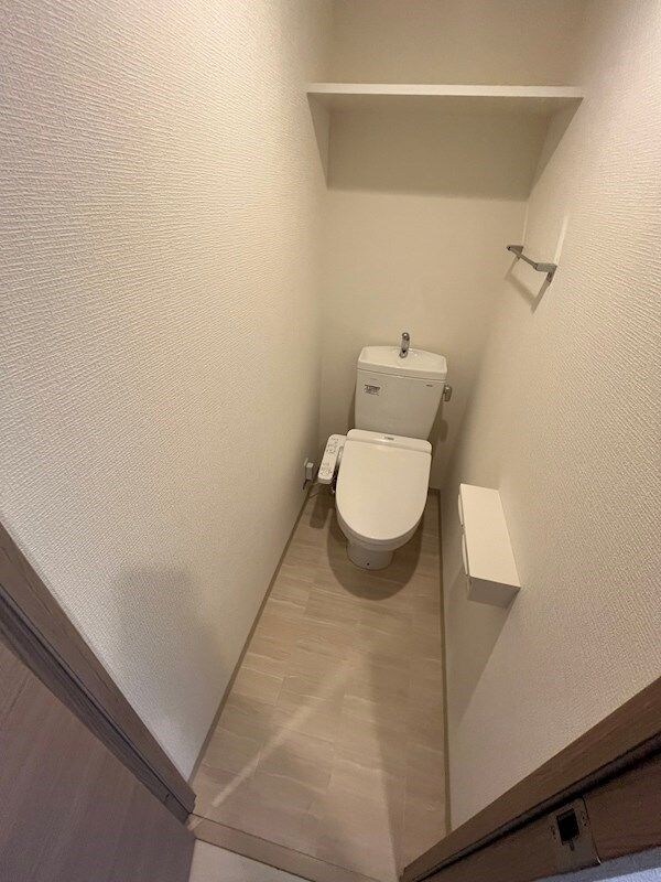 ワールドアイ江坂アルバの物件内観写真