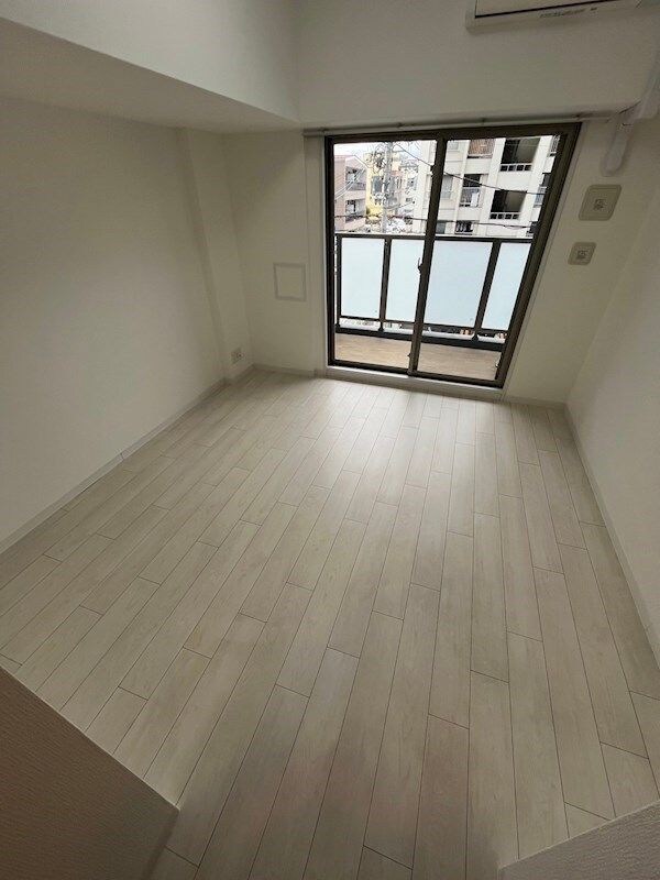 ワールドアイ江坂アルバの物件内観写真