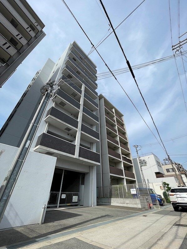 ライブガーデン新大阪の物件外観写真