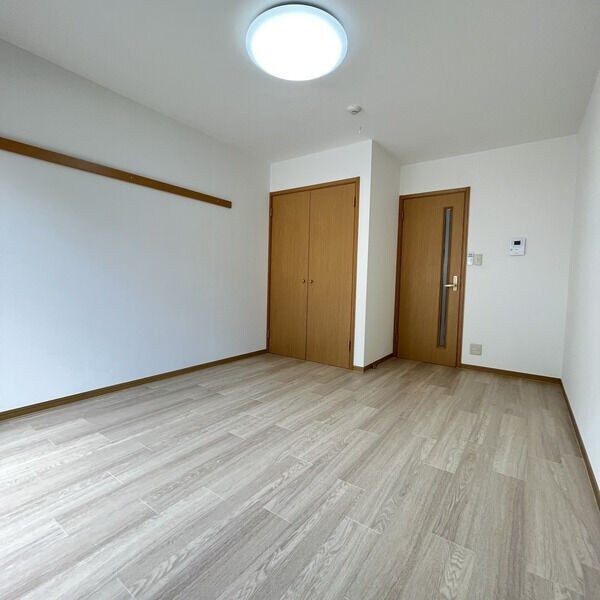 プレベール千里中央の物件内観写真