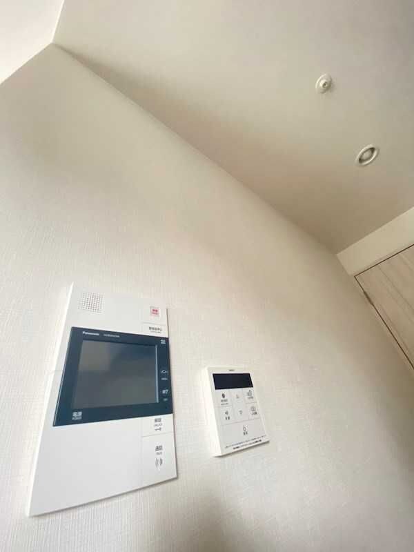 コンフォリア江坂広芝町の物件内観写真