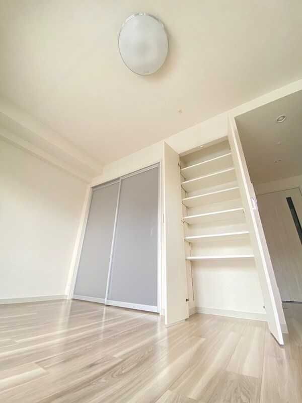 コンフォリア江坂広芝町の物件内観写真