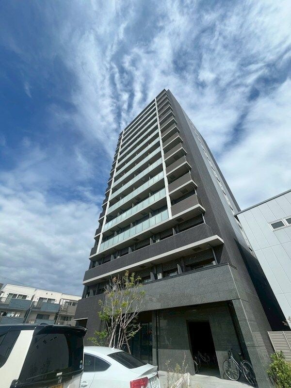 プレサンスブルーム東三国の物件外観写真