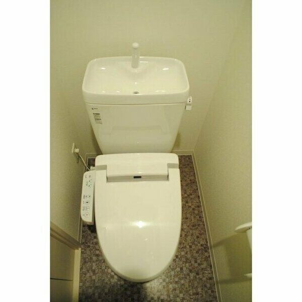 ウインズコート西中島の物件内観写真