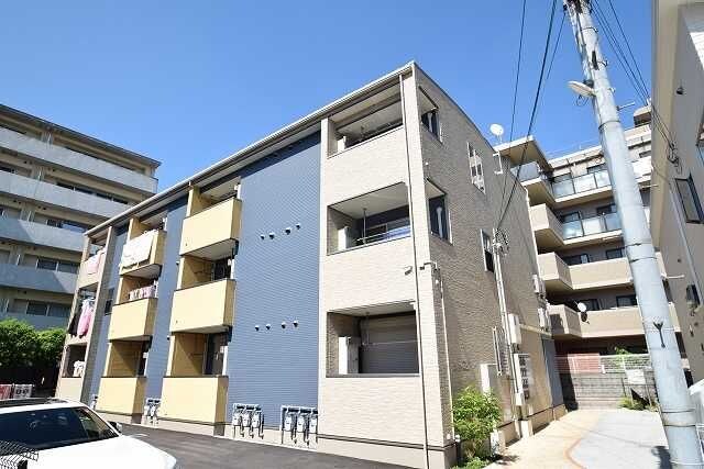 ラ・フォンテの物件外観写真