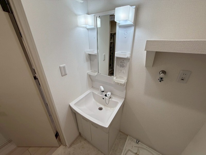 アクロス大和田アパートメントIVの物件内観写真