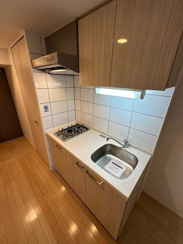 エストーネ江坂の物件内観写真