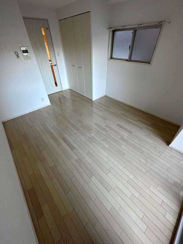 エストーネ江坂の物件内観写真