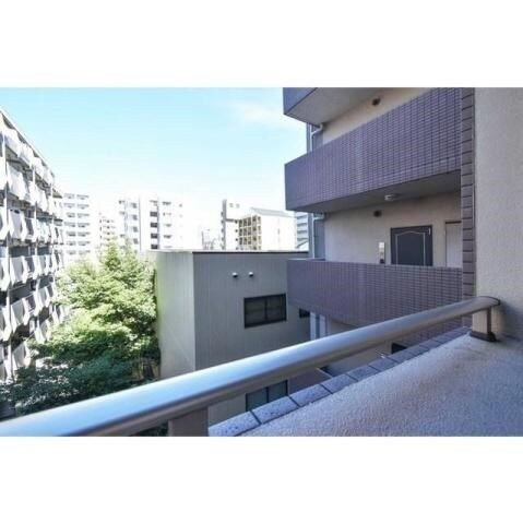 CASSIA江坂の物件内観写真