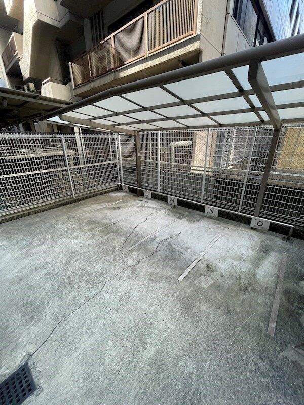 オリエンタル江坂の物件内観写真