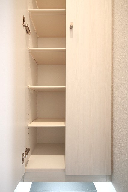 オリエンタル江坂の物件内観写真