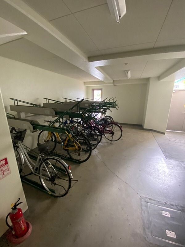 アールエスフラッツの物件内観写真