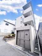 ラ・エスペランサの物件外観写真