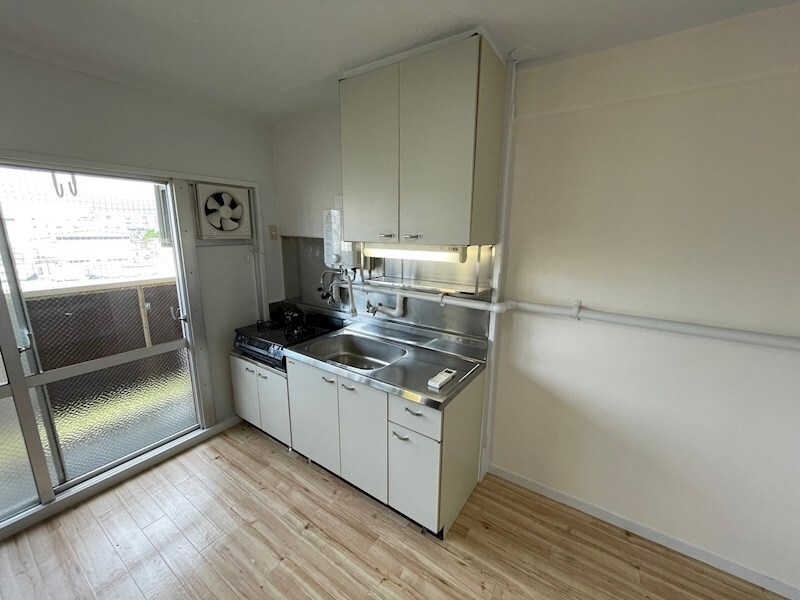 ビレッジハウス南清水タワー1号棟の物件内観写真