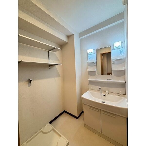 センターポイント吉志部の物件内観写真