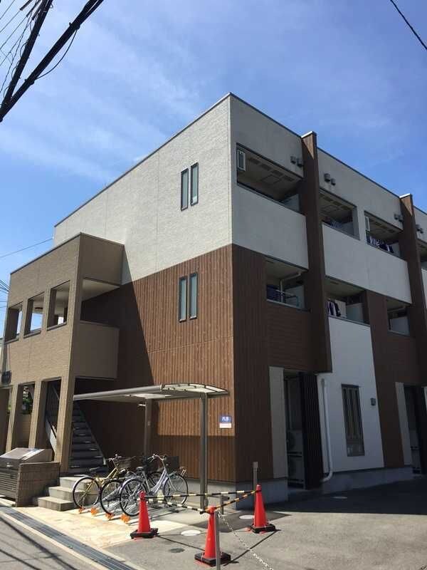 スリーハーブズ服部寿町の物件外観写真