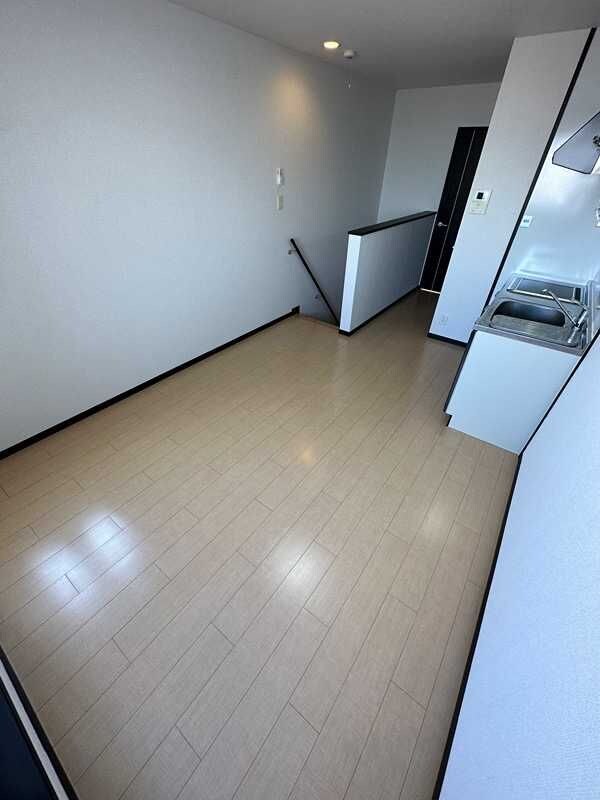 スリーハーブズ服部寿町の物件内観写真