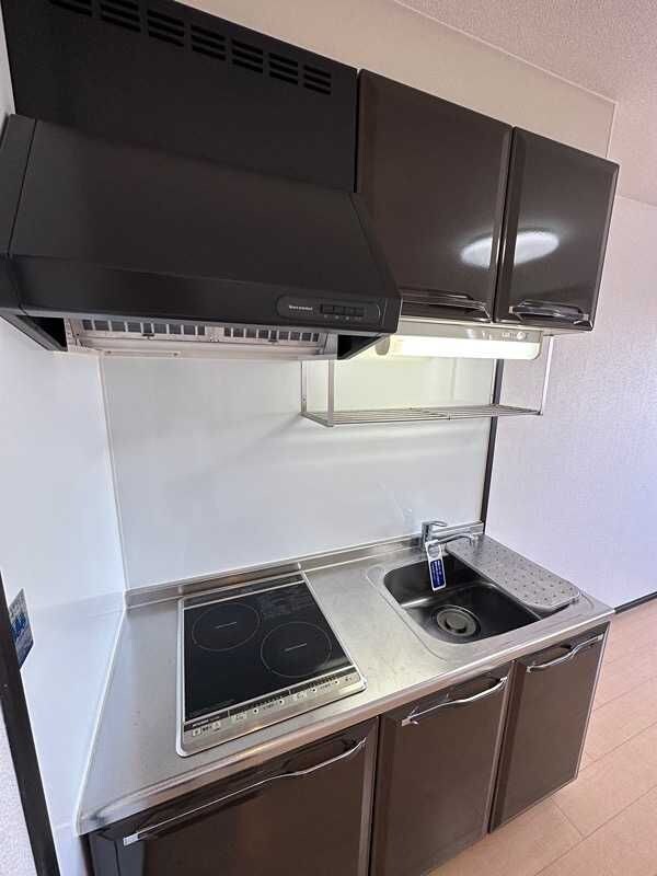 スリーハーブズ服部寿町の物件内観写真