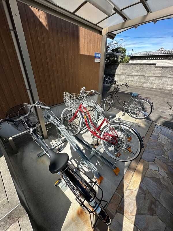 スリーハーブズ服部寿町の物件内観写真