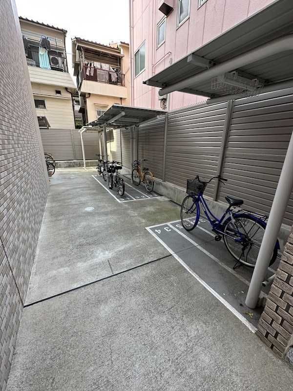 ファーストフィオーレ江坂ウエストの物件内観写真