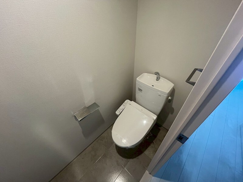 ライブガーデン江坂IXの物件内観写真