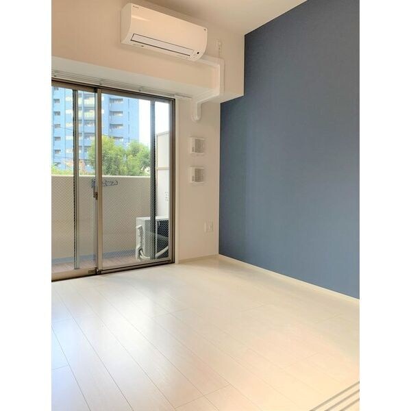 ライブガーデン江坂IXの物件内観写真