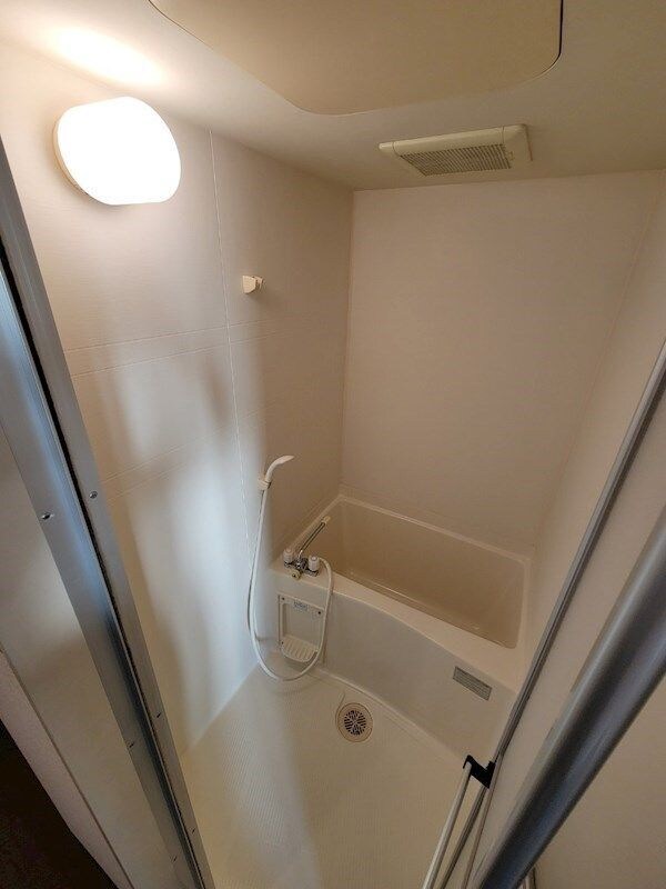 フローラルハイツ服部の物件内観写真