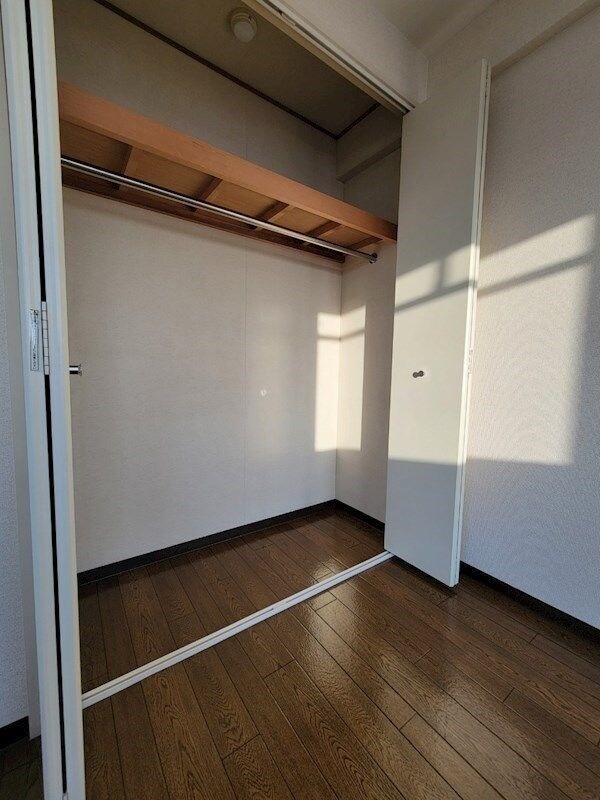 フローラルハイツ服部の物件内観写真