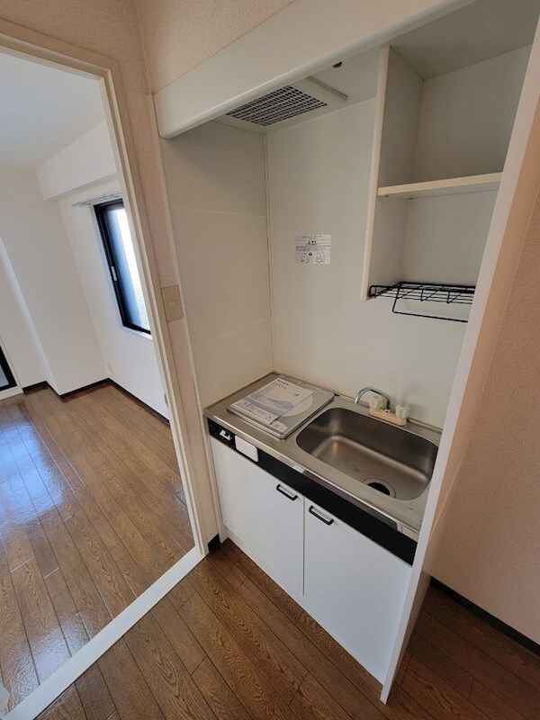 フローラルハイツ服部の物件内観写真