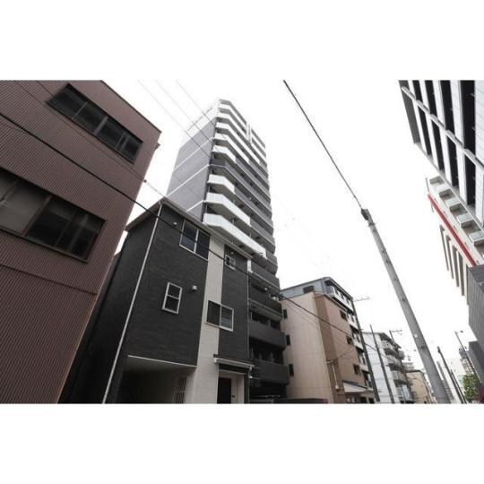 アドバンス大阪フルーヴの物件外観写真