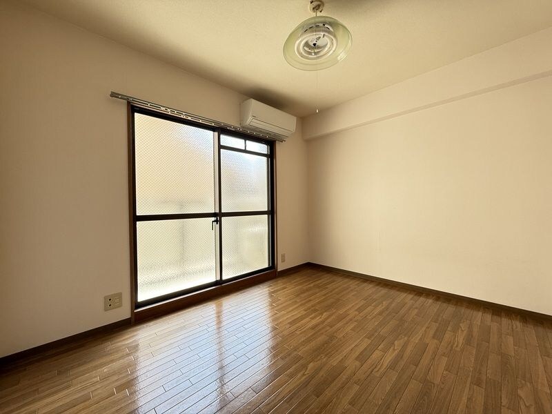 メリット伊丹の物件内観写真