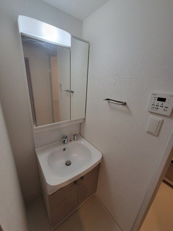 エスリード江坂アンムートの物件内観写真