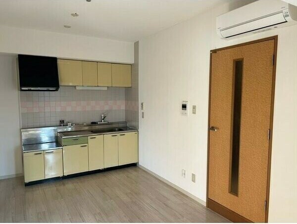 Y’sコート蘭びっくの物件内観写真