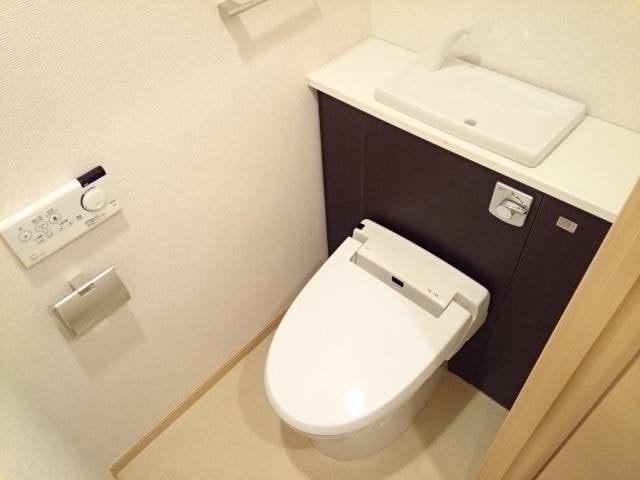 リヴァージュ出来島の物件内観写真