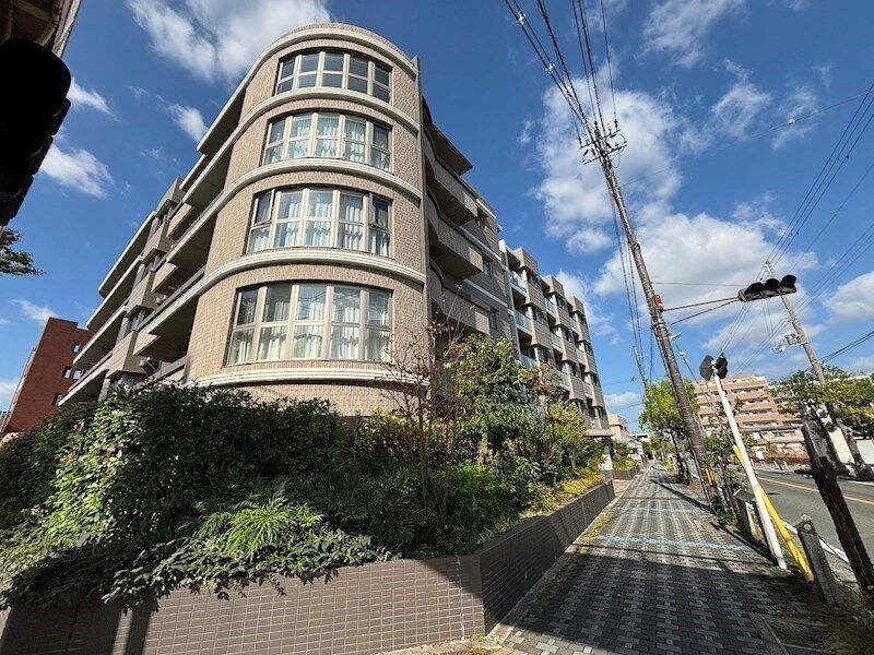 イーグル山手の物件外観写真