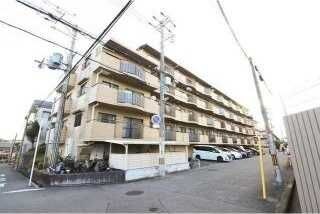 サンフラッツ南桜塚の物件外観写真