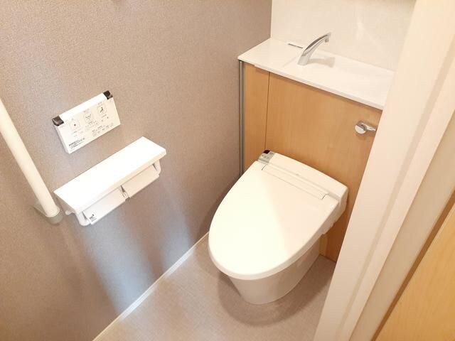 サニーレジデンス西三国Ｋの物件内観写真