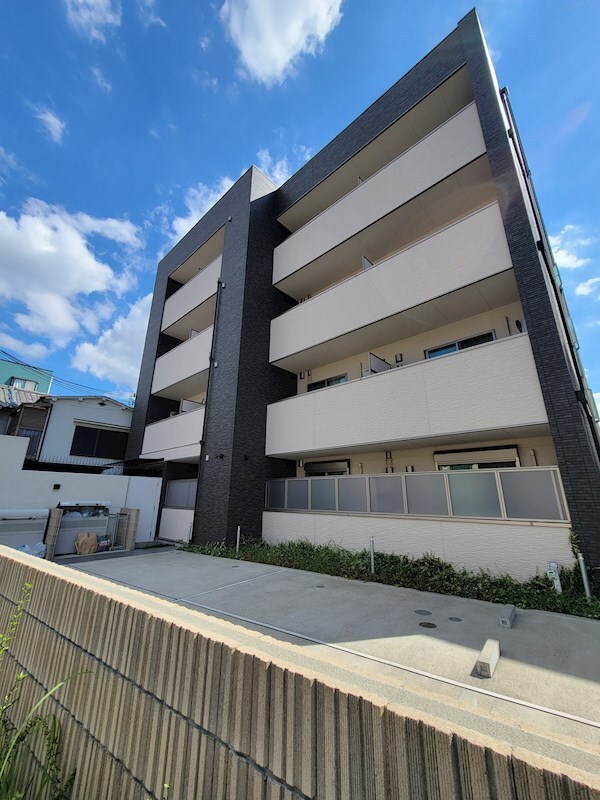 ウェルスクエア豊中服部の物件外観写真