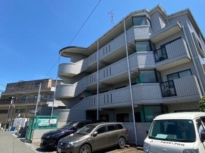 アヴィタシヨン曽根の物件外観写真