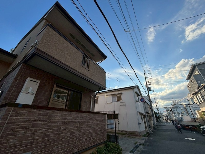 エレガンテアルバの物件外観写真