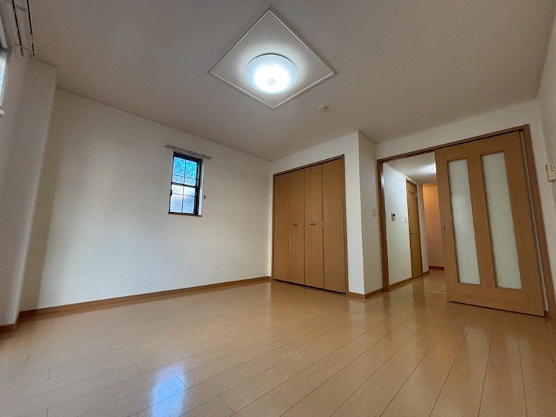 エレガンテアルバの物件内観写真