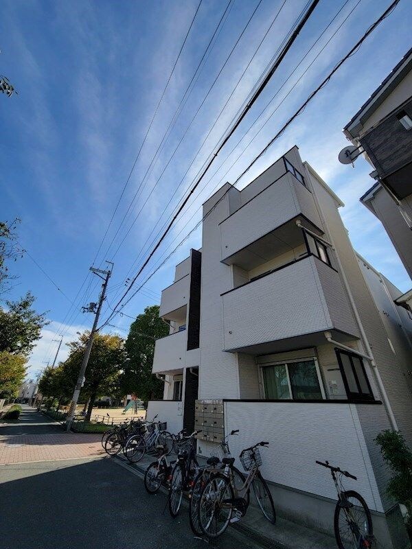 TATERUApartment大道南1丁目の物件外観写真