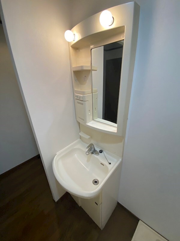 フェアリーテール出屋敷の物件内観写真