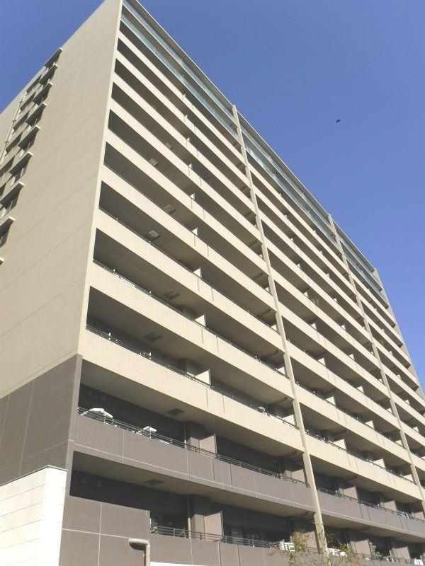 ジオ千里桃山台１番館の物件外観写真