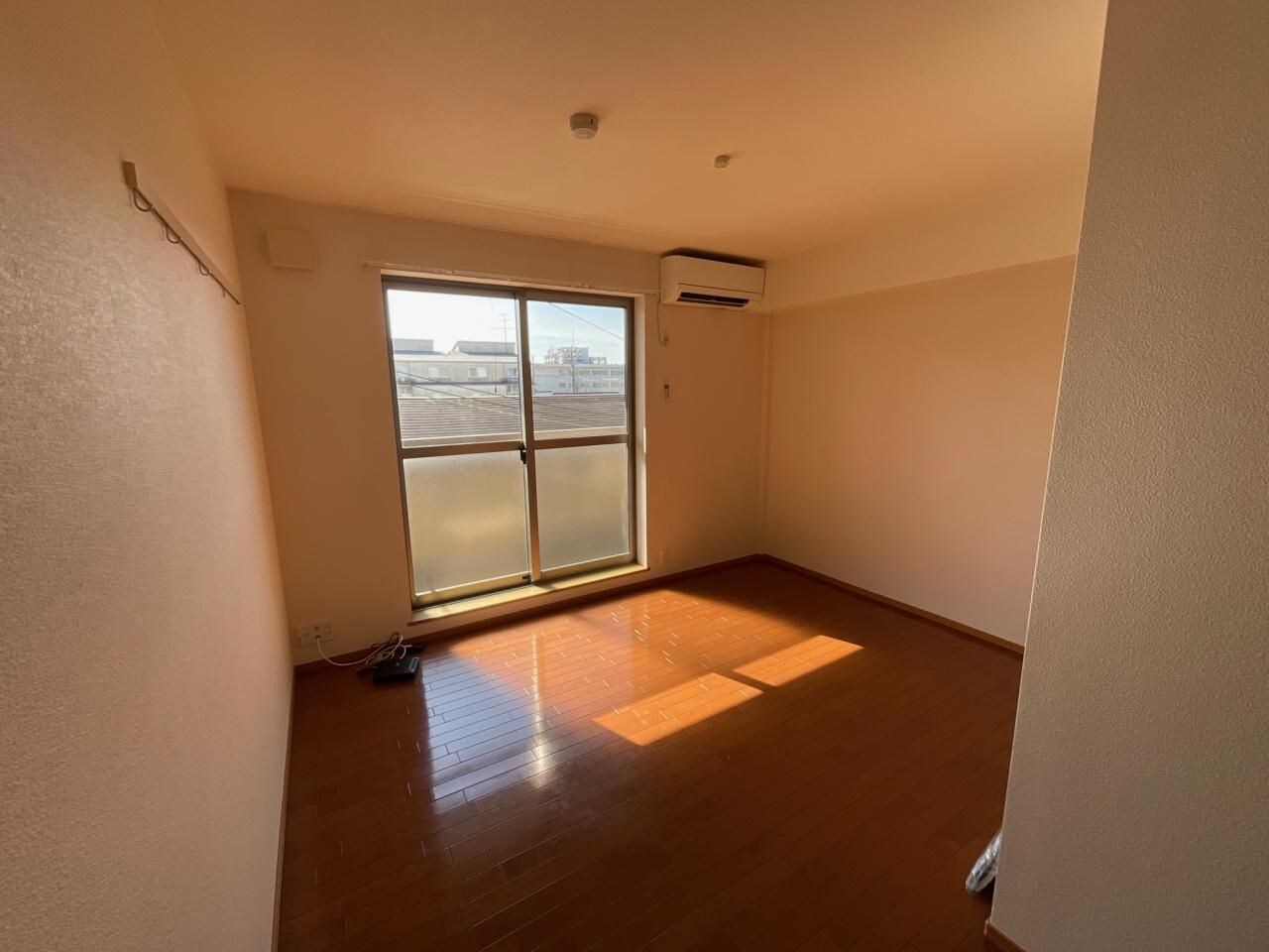 エスコート行基の物件内観写真