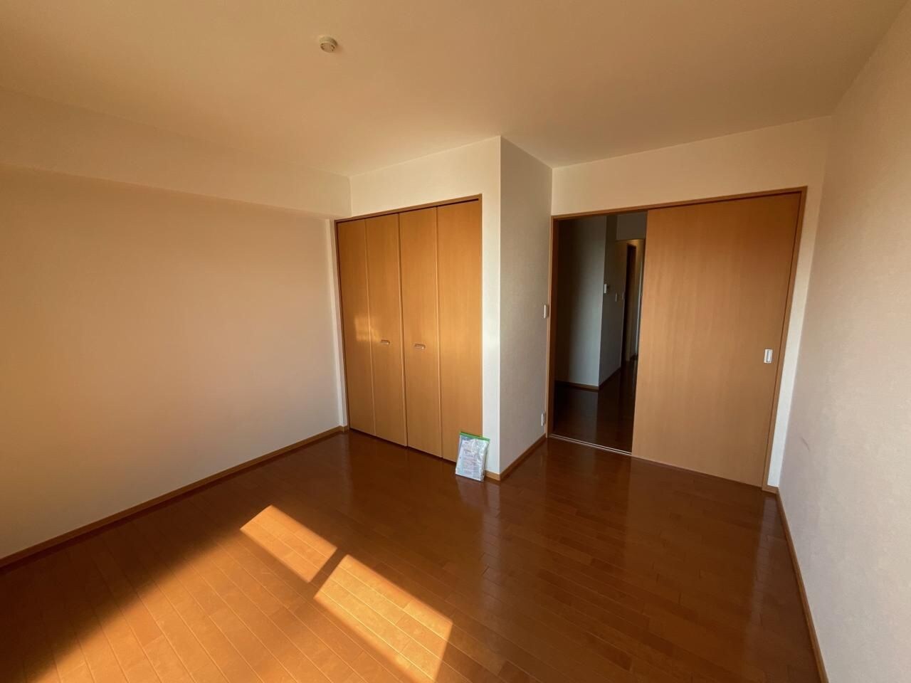 エスコート行基の物件内観写真