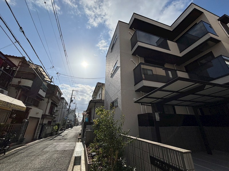 クラシスト南塚口の物件外観写真