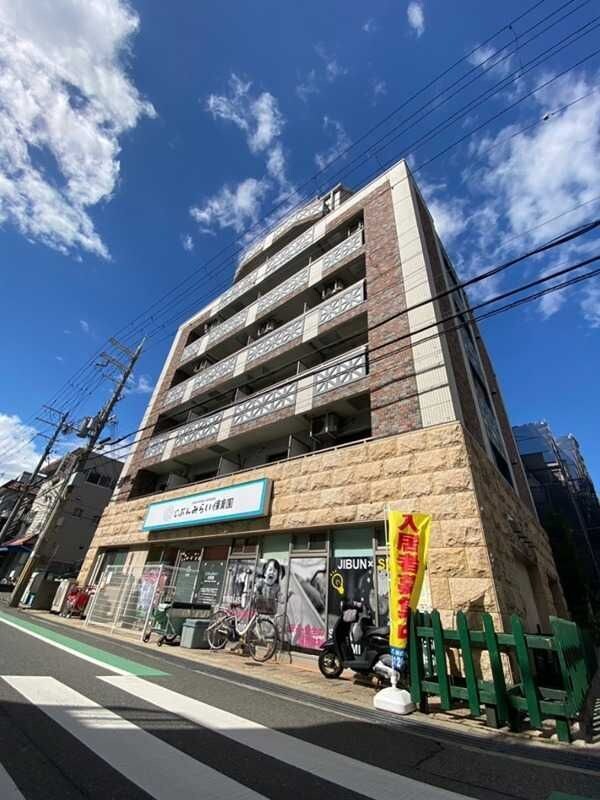 江坂駅 徒歩5分 3階の物件外観写真