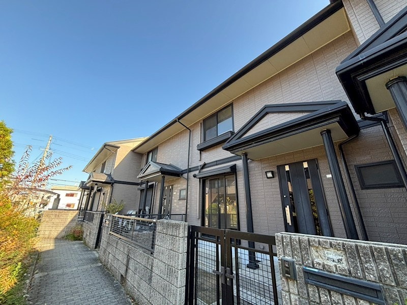 シェルクレール　A棟の物件外観写真